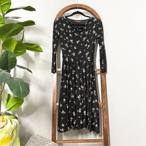 MaxMara SMALL Black Floral Long Sleeve Jersey Knit Fit and Flare Dress
